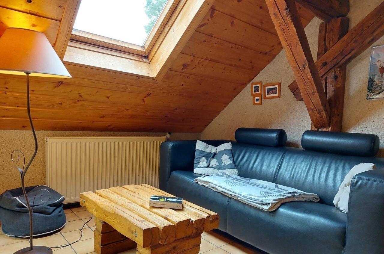 La Grange Des Plans Appartement Le Grand-Abergement Buitenkant foto
