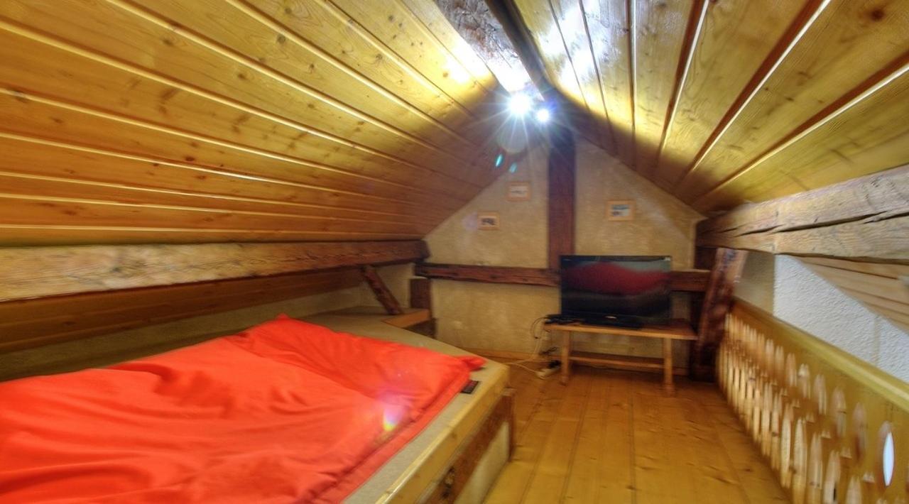 La Grange Des Plans Appartement Le Grand-Abergement Buitenkant foto
