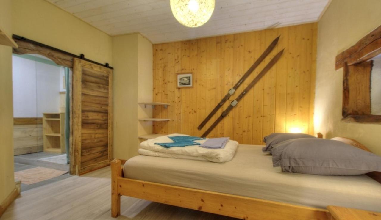 La Grange Des Plans Appartement Le Grand-Abergement Buitenkant foto
