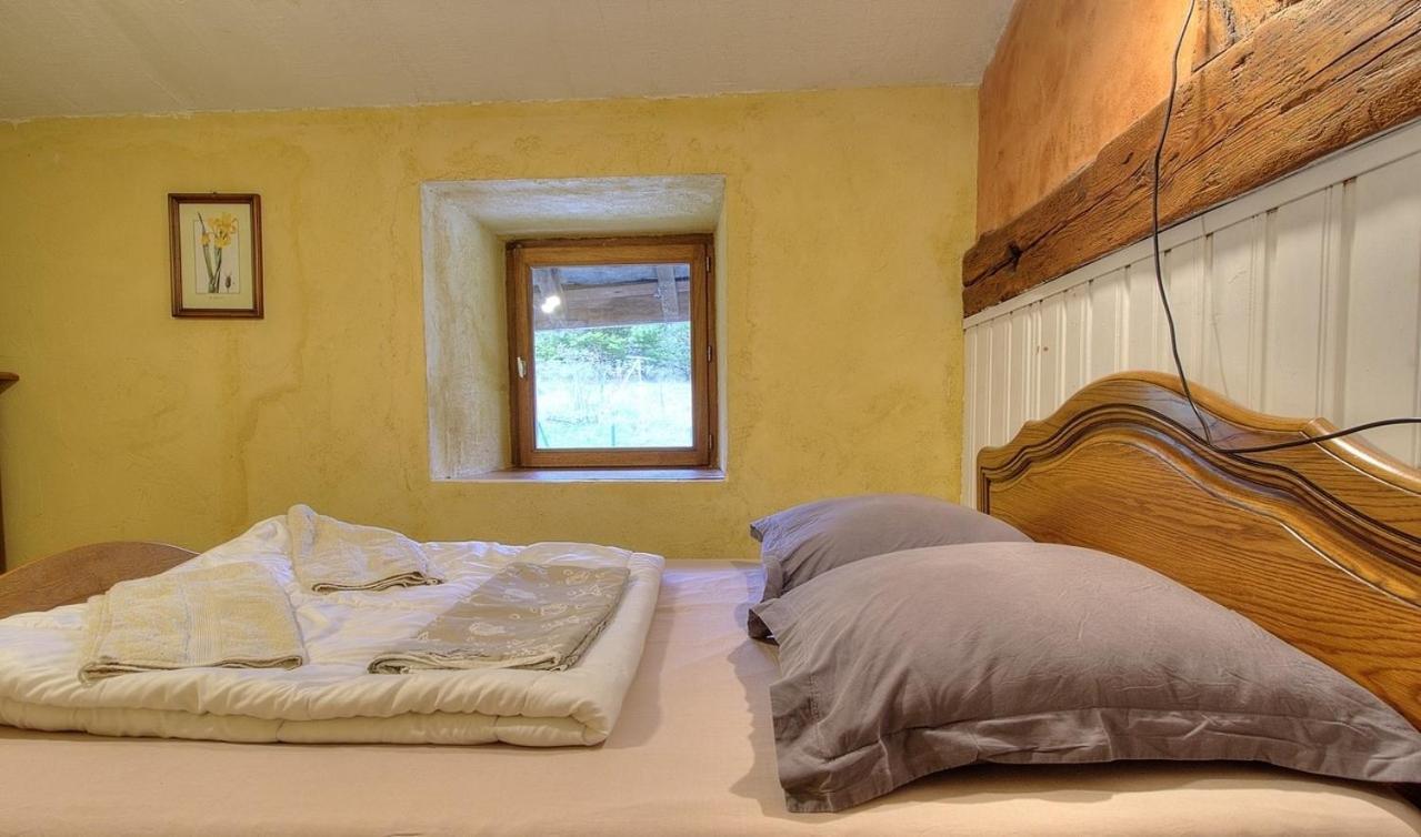 La Grange Des Plans Appartement Le Grand-Abergement Buitenkant foto